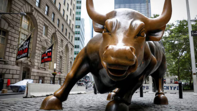 Most US Companies Seen Sticking with Quarterly Reporting