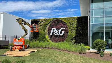 P&G Raises Annual Core Profit Forecast on Price Hikes, Easing Costs