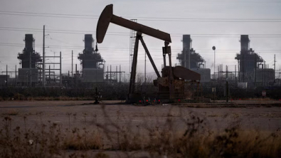 Oil Prices Ease as Market Assesses Middle East Tension