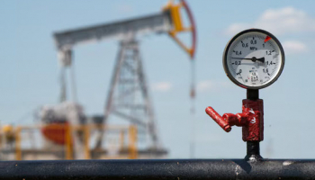 Oil Rises on Modest OPEC+ Output Hike, Russia Supply Concern