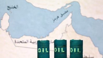 Oil Hits One-Week Low as Pause in Attacks Fuels Deal Hopes