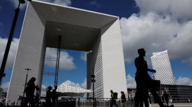 Euro Zone Corporate Lending Growth Slows in December