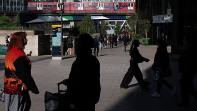 UK Business Sentiment Edges Up in May, Lloyds says