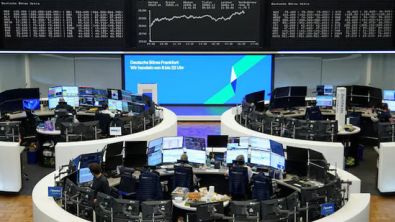 European Stocks Hit Record High on Earnings, Tech Surge