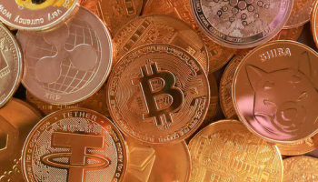 Europe Less Able than US to Contain Crypto-Bank Shocks, UniCredit Director