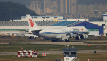 Chinese Airlines Return to Profit on Summer Surge, Challenges Persist