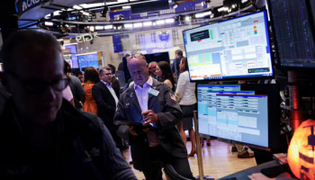 Wall St Ends Higher with Nasdaq Up more than 1%, Led by Apple