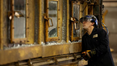 UK Manufacturers Report Sharpest Drop in Output since Aug 2020