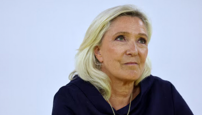 Le Pen Eyes Bond Markets, Pledges Bigger Spending Cuts