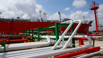 Oil Falls as Trade War Concerns Increase Worries about Fuel Demand