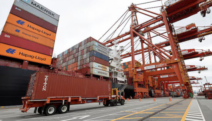 Canada's Trade Surplus Hits 4-Year High on US Export Surge