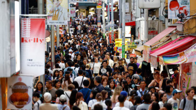Japan Proposes Record Budget Spending While Curbing Fresh Debt