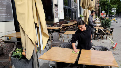 Germany Services Shrink again in May on Energy Costs, PMI