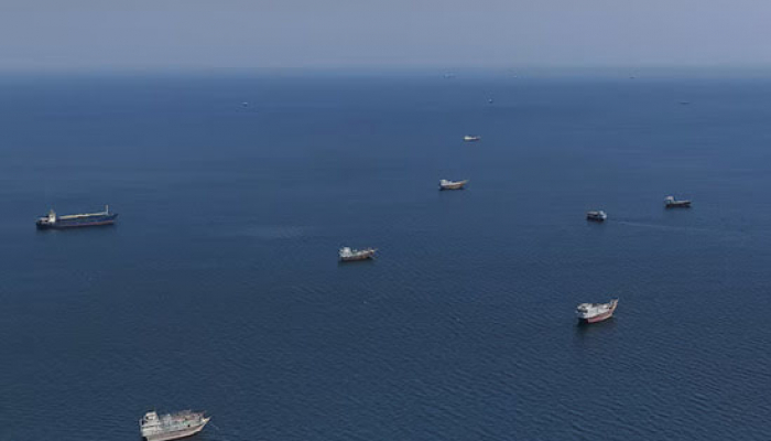 Oil Falls nearly 2% as Middle East Supply Concerns Ease