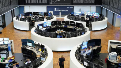 European Shares Rise as Investors Eye US Trade Signals