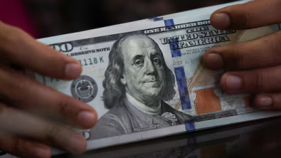 Dollar Ticks Up on Iran Tensions, with US Data in Focus