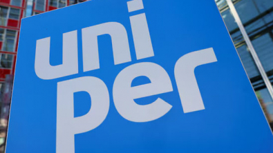 Uniper Swings to Core Profit in First Quarter, Keeps Outlook