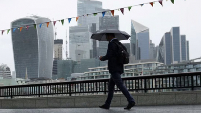 UK Investors Pull Money from Property Funds in Nov -Calastone