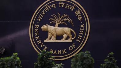 India Cbank Holds Rates as Mideast Crisis Clouds Growth, Stokes Inflation Risks