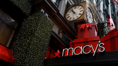 Macy's Forecasts Weak 2026, says Tariff Hit to Ease Later this Year