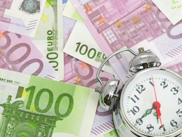 Clock is ticking on EURUSD 1.10; alarm clock already buzzing for further Oil declines
