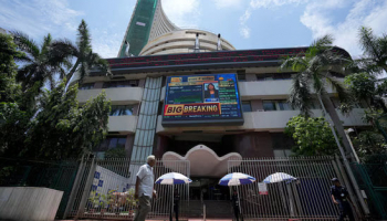 IT, Financials Boost Indian Shares to Weekly Gains