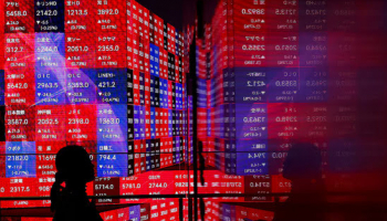 USD at 3-Y Low, Stocks Extend Record Run as Fed Pressures Mount