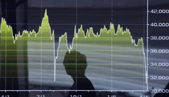 Shares Rally, Oil Slumps as Iran-Israel Ceasefire Goes into Effect