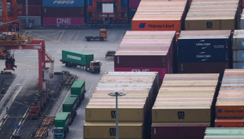 China's Exports Set to Lose Momentum as Iran War Undercuts AI-Driven Boom: Poll