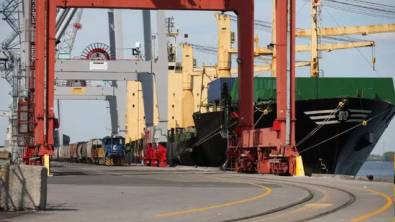 Canada's Trade Surplus Grows more than Expected in October