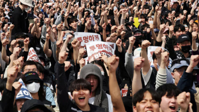 Samsung Pay Deal Sparks Seismic Change for S.Korea Unions