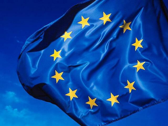 Euro boosted by huge EU stimulus plan