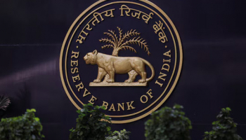 India Cbank Holds Rates as Mideast Crisis Clouds Growth, Stokes Inflation Risks