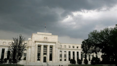 Fed's Rate-Cut Foot-Dragging Grates on Global Peers at IMF Meetings