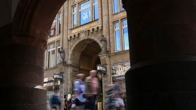 German Consumer Confidence Slumps as Energy Costs Bite