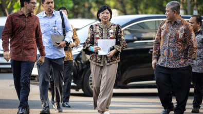 Bank Indonesia Urges More Bank Lending, Acting Chief Says