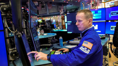 Indexes Close Higher as Data Keeps Fed Rate Cut Expectations Elevated