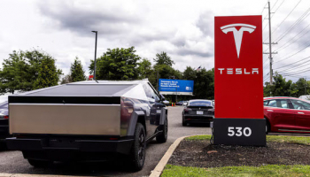 Tesla Deliveries Mark Weakest Quarter in Year, Inventory Swells