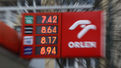 Poland to Cap Fuel Prices, Orlen Shares Sink