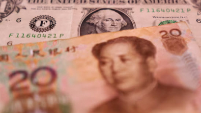 USD Firms, JPY Near 7-Month High Ahead of Fed, BOJ Decisions