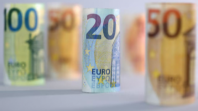 EUR Fails to Nab Big Market Share from Dollar Despite Erratic US Policy, Report