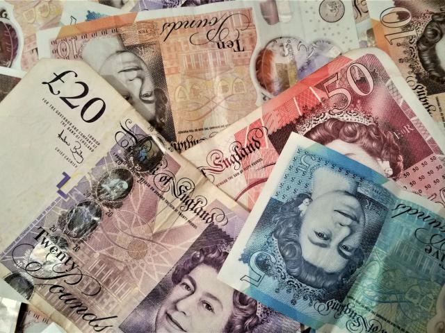 Why is the Pound climbing today, even as Brexit deadline closes in?