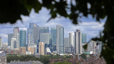 British Banks to Follow European Rivals in Lifting Profit Targets, Sources