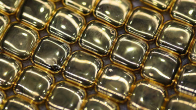 Gold Steady as Investors Eye US-Iran Ceasefire, Brace for Inflation Data