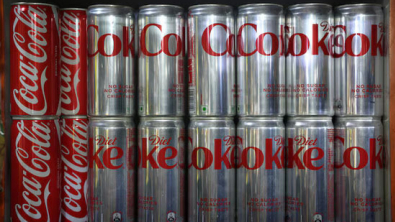 Coca-Cola Lifts Profit View, Shrugs Off High Oil Prices