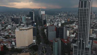 Mexico Holds Growth Target but Hikes Inflation Outlook