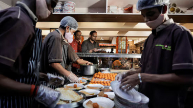 India's Oct Services Growth Eases to 5-mth Low on Heavy Rain, Competition, PMI