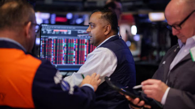 Equities Rise on Fed Rate Cut Optimism, Boeing Jumps