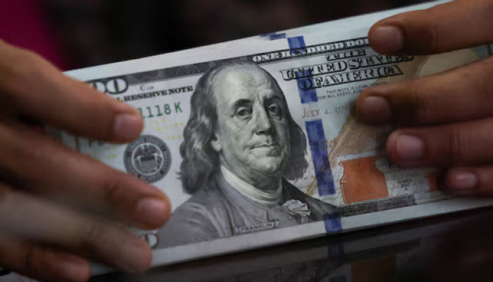 Dollar Ticks Up on Iran Tensions, with US Data in Focus