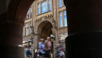 German Consumer Confidence Slumps as Energy Costs Bite